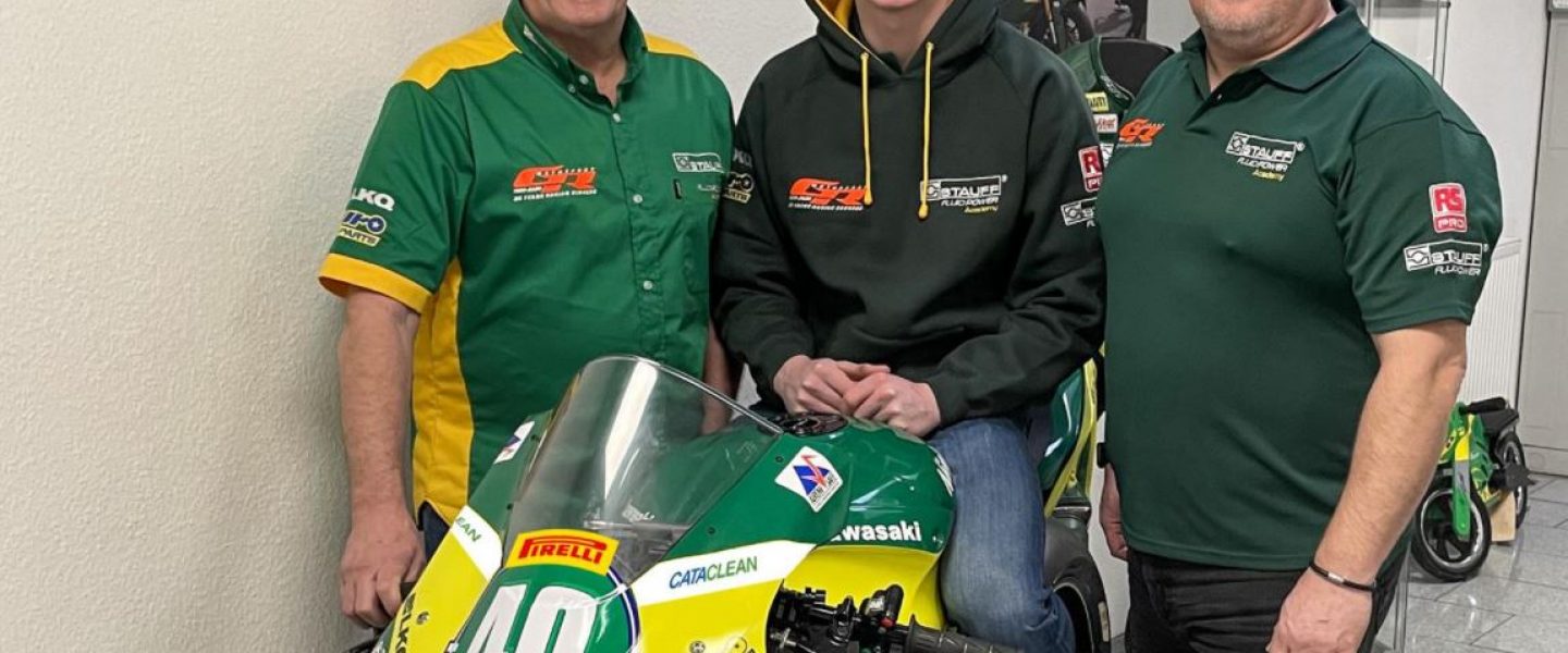 STAUFF Fluid Power Kawasaki sign Joe Francis for Superstock 1000 attack